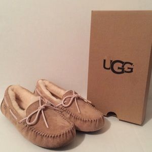 Women’s UGG Dakota Slippers